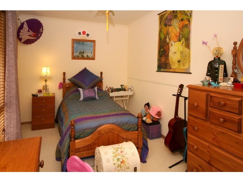 13 Woodland Grove, Aberfoyle Park SA 5159