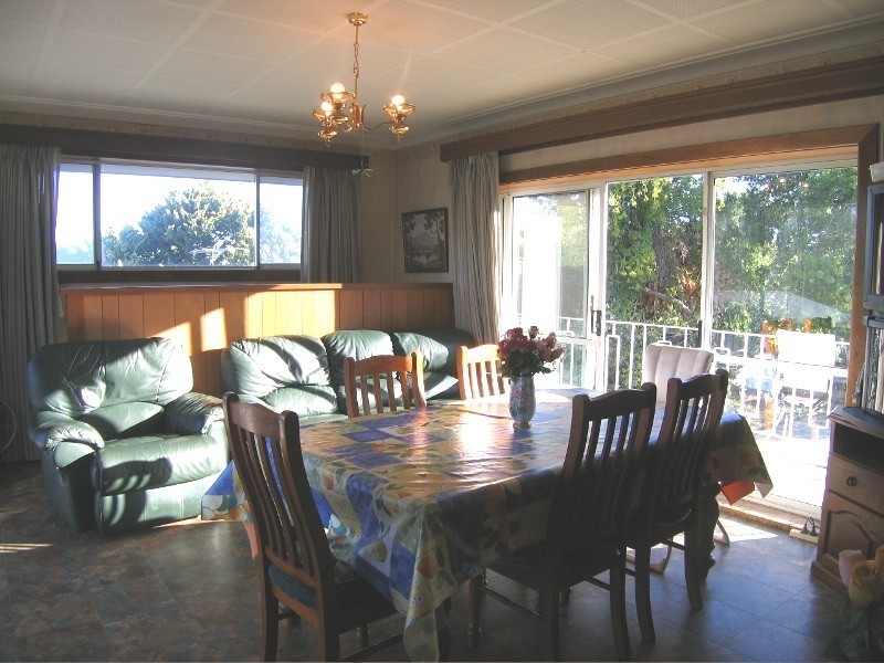 3 Capeview Crescent, Hackham SA 5163
