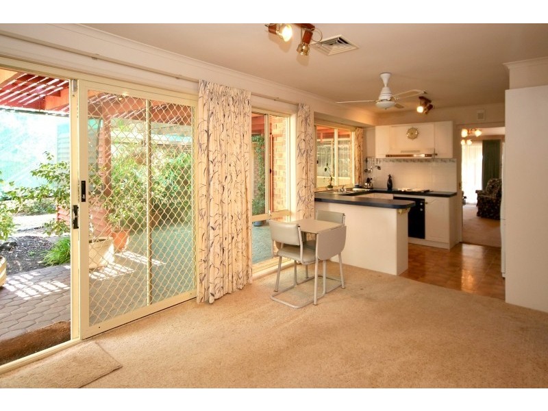 15 Newport Crescent, Aberfoyle Park SA 5159