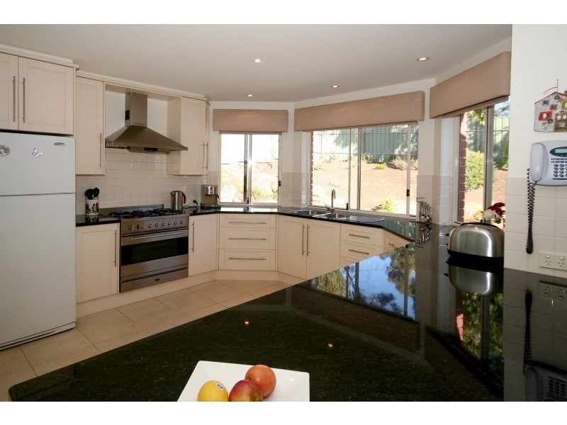 3 Cormorant Avenue, Flagstaff Hill SA 5159