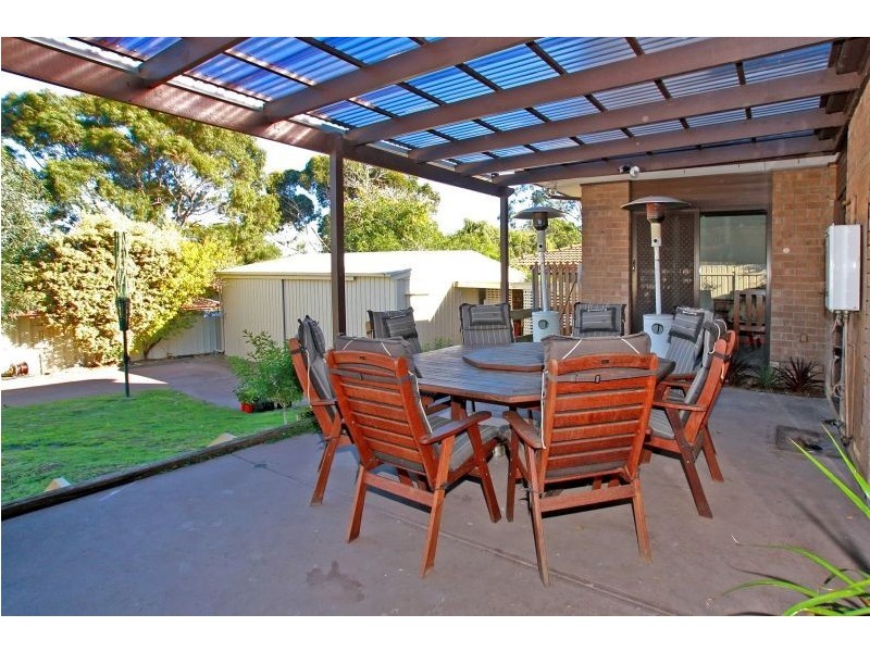 40 Oakridge Road, Aberfoyle Park SA 5159