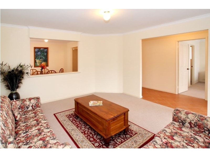 8 Sameden Drive, Noarlunga Downs SA 5168