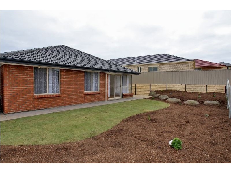 8 Sameden Drive, Noarlunga Downs SA 5168