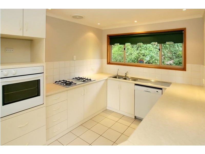 9 Mt Malvern Road, Aberfoyle Park SA 5159