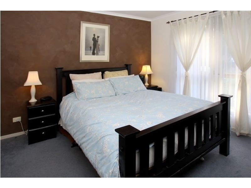 26 Merrivale Drive, Happy Valley SA 5159