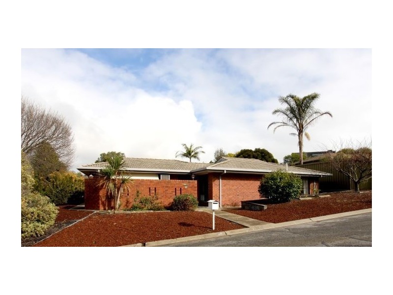 1 Sarepta Court, Flagstaff Hill SA 5159