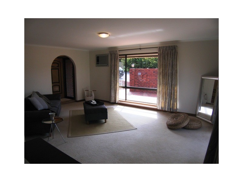 1 Sarepta Court, Flagstaff Hill SA 5159