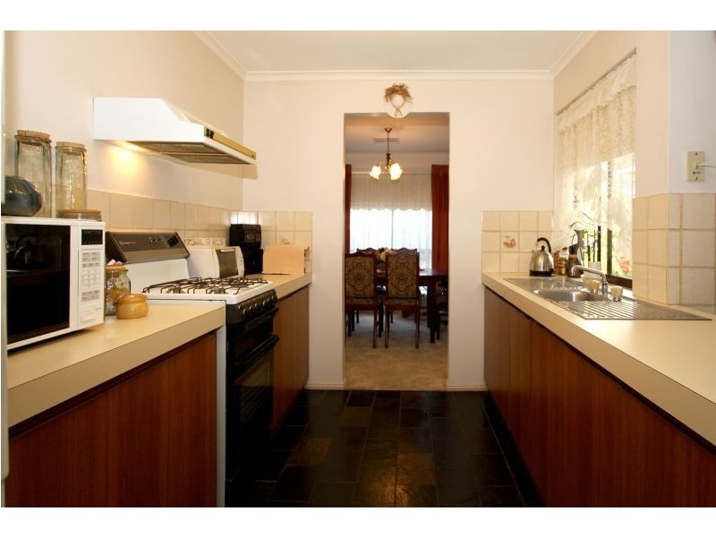 2 Sarepta Court, Flagstaff Hill SA 5159