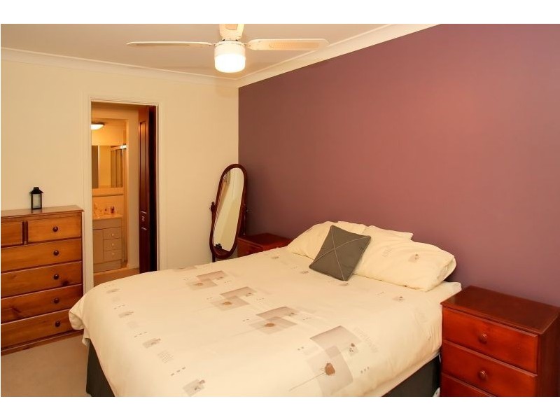 28 Amberly Drive, Happy Valley SA 5159