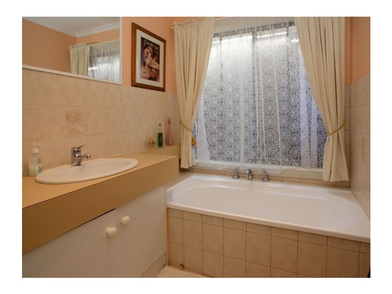 3 Celtic Way, Woodcroft SA 5162