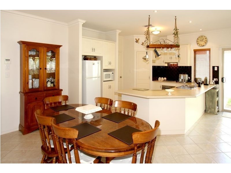 6 The Walk, Coromandel Valley SA 5051