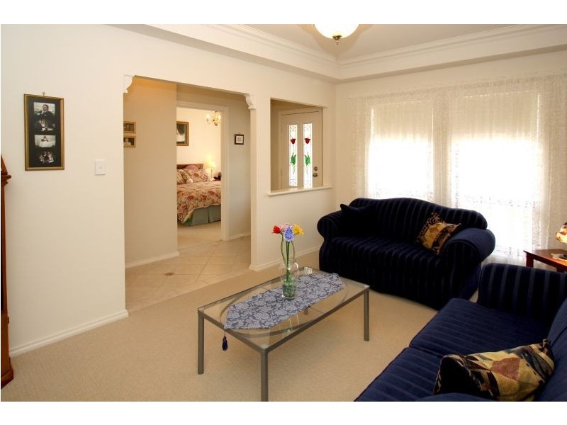 6 The Walk, Coromandel Valley SA 5051