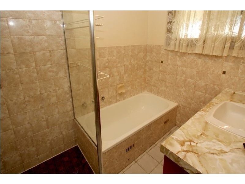 18 Causby Avenue, Morphett Vale SA 5162