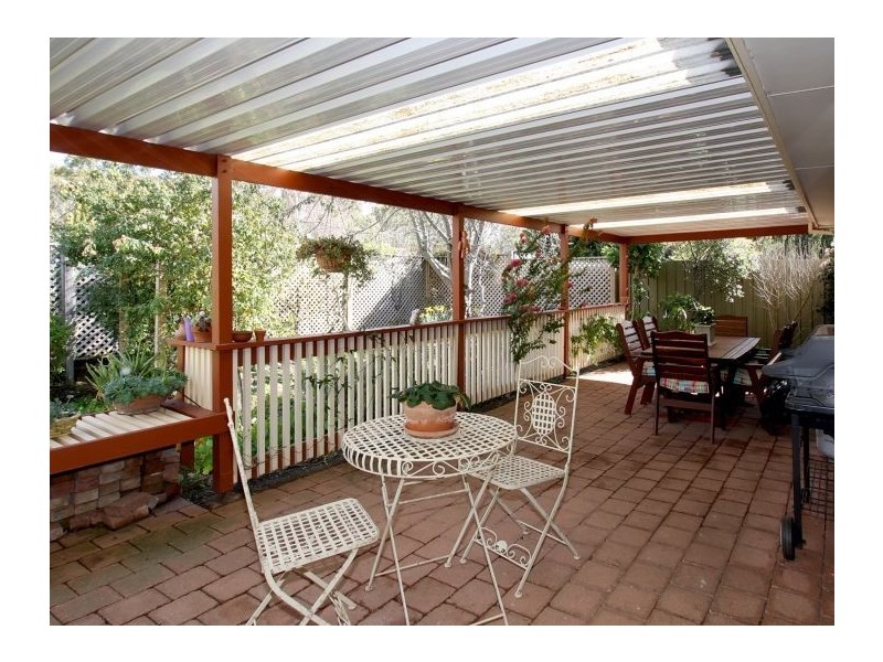 6 Lexcen Grove, Happy Valley SA 5159