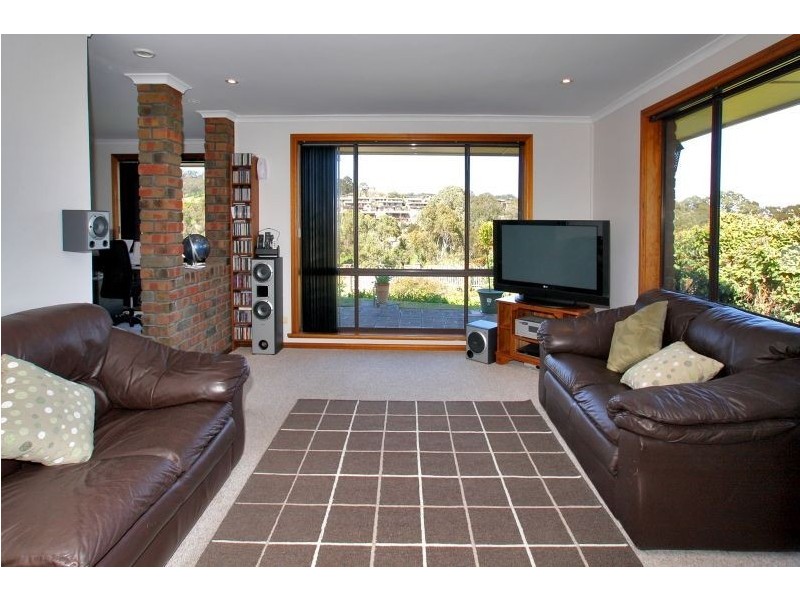 3 Challenger Court, Happy Valley SA 5159