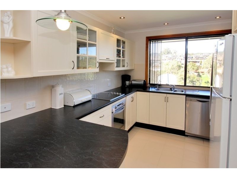 3 Challenger Court, Happy Valley SA 5159
