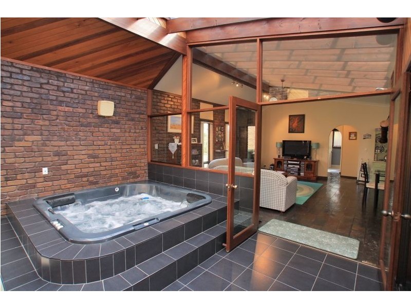 3 Monterey Pine Drive, Aberfoyle Park SA 5159
