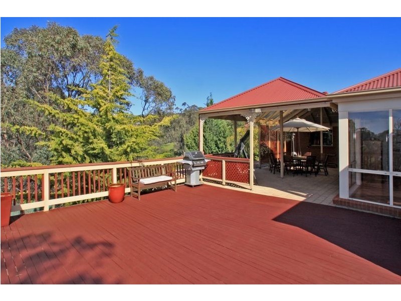 2 Hillside Court, Aberfoyle Park SA 5159