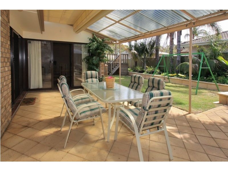 25 Jordan Ave, Happy Valley SA 5159