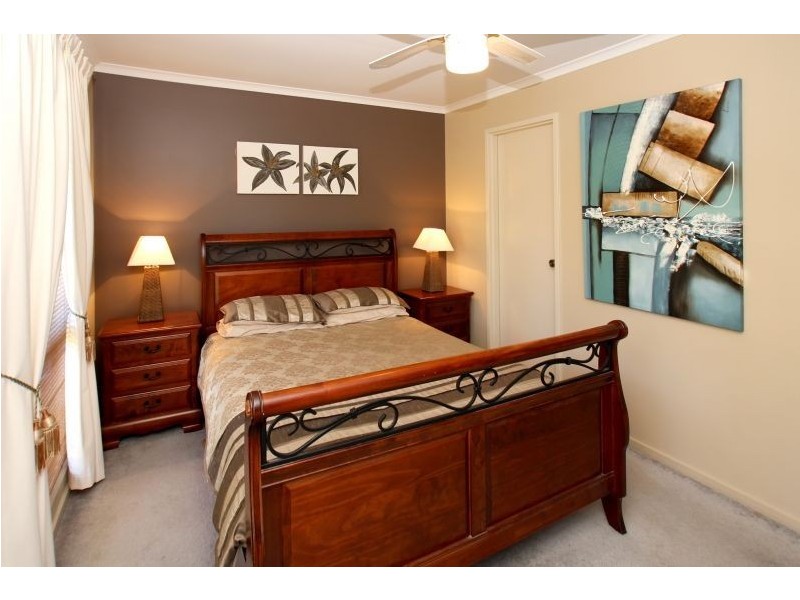 4 Horndale Drive, Happy Valley SA 5159