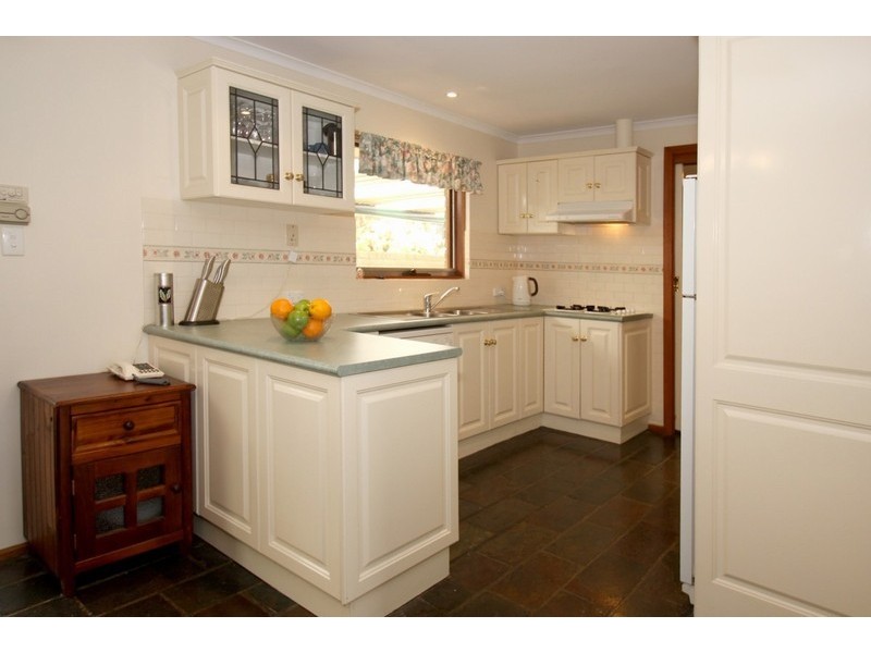 42 Tania Drive, Aberfoyle Park SA 5159