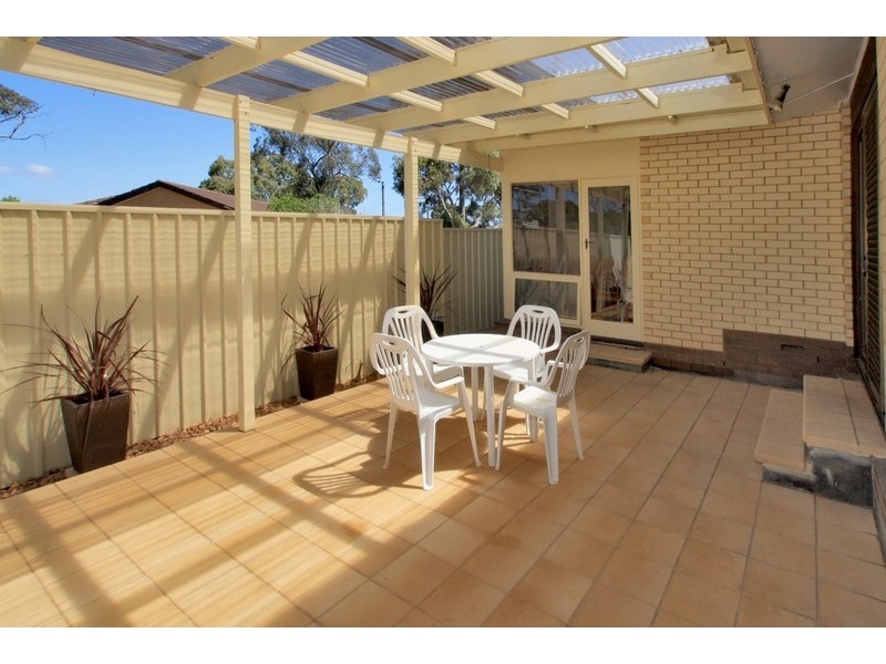 8 Dianne Street, Happy Valley SA 5159