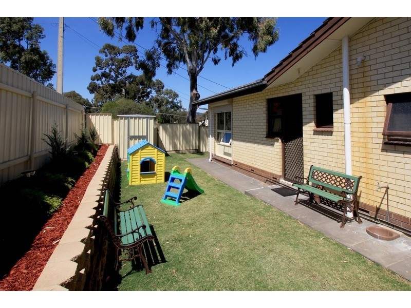 8 Dianne Street, Happy Valley SA 5159