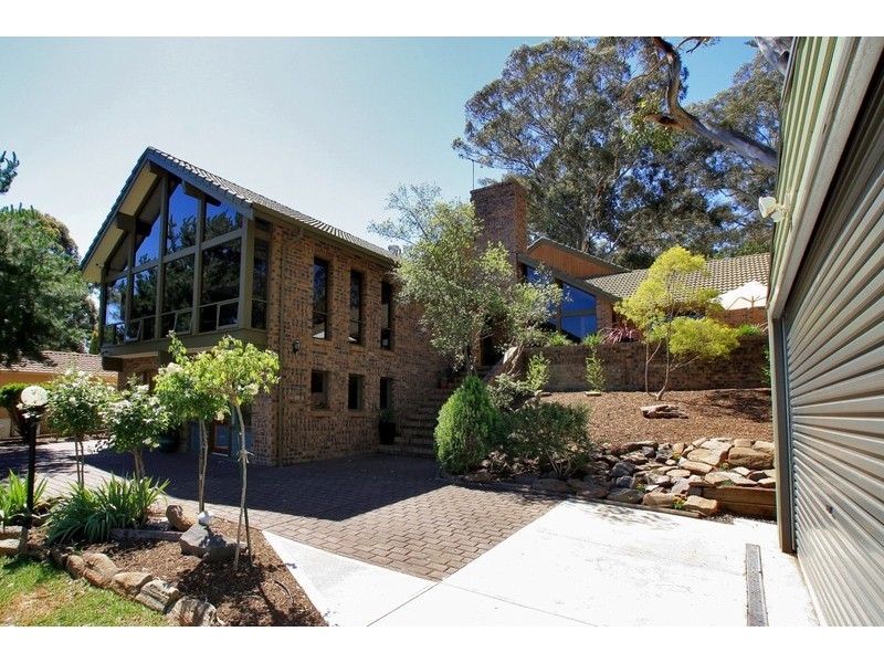 26 Glendale Ave, Flagstaff Hill SA 5159