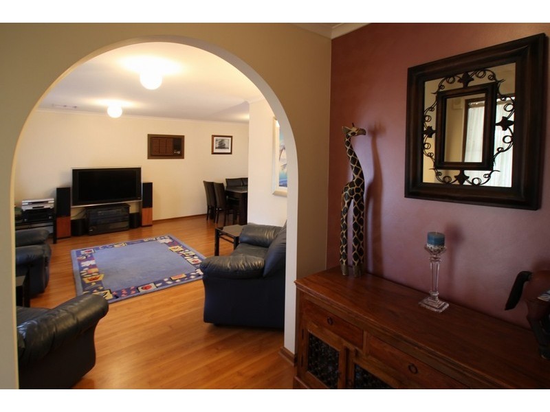 59 Windebanks Road, Aberfoyle Park SA 5159