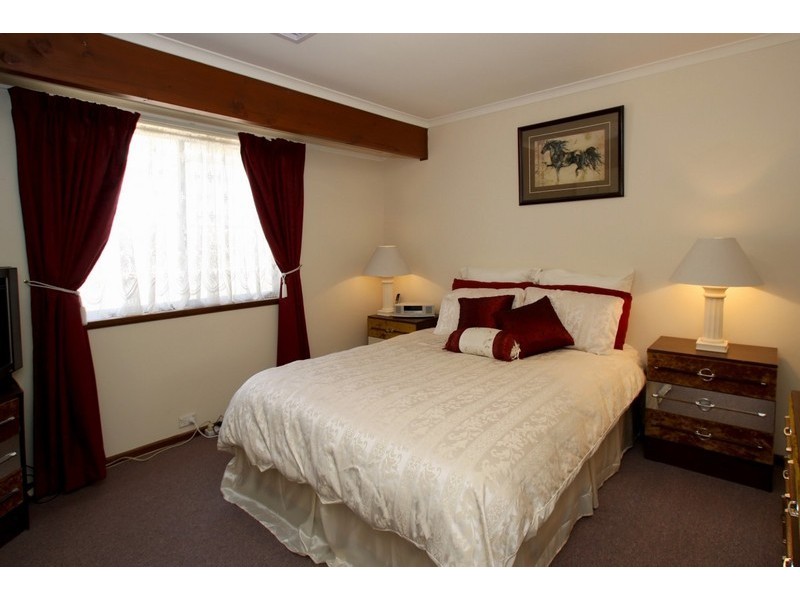 59 Windebanks Road, Aberfoyle Park SA 5159