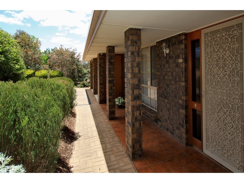 32 York Drive, Flagstaff Hill SA 5159