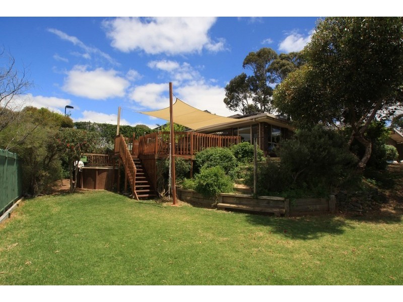 32 York Drive, Flagstaff Hill SA 5159