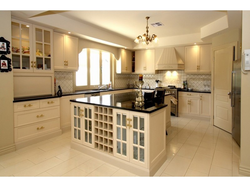 8 Riviera Road, Sellicks Beach SA 5174