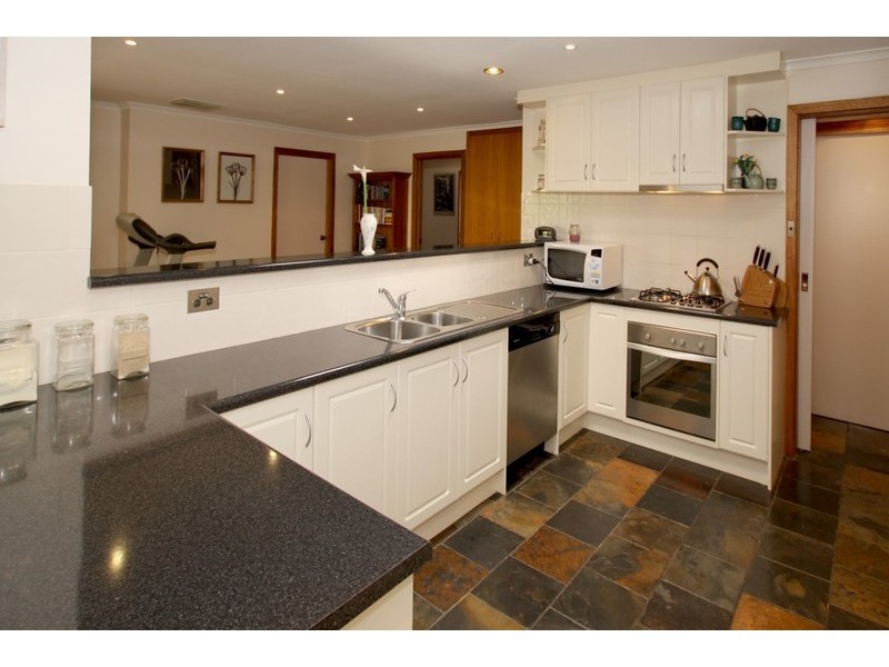 3 Dawson Place, Happy Valley SA 5159