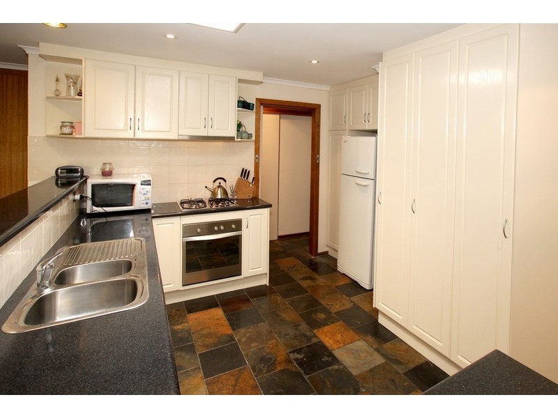 3 Dawson Place, Happy Valley SA 5159