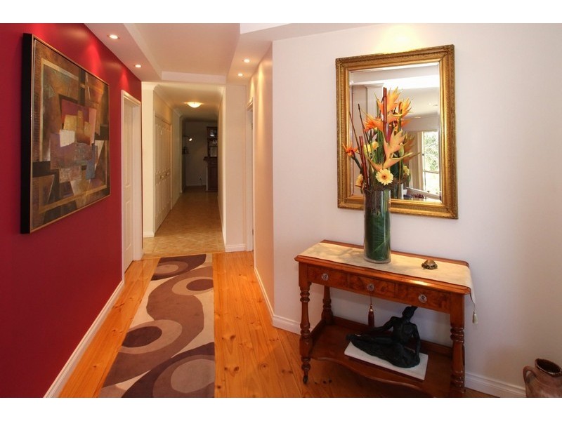 26 Sherwood Ave, Happy Valley SA 5159