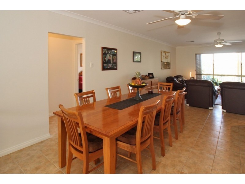 26 Sherwood Ave, Happy Valley SA 5159