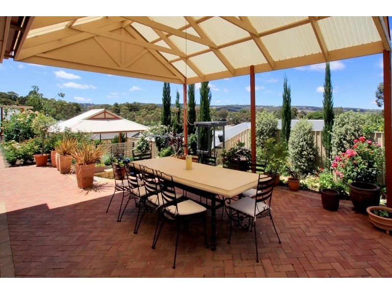 21 Merrivale Drive, Happy Valley SA 5159