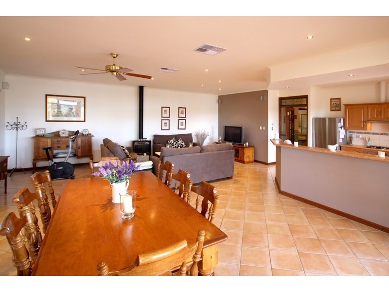21 Merrivale Drive, Happy Valley SA 5159