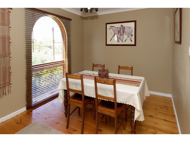 40 Tania Drive, Aberfoyle Park SA 5159