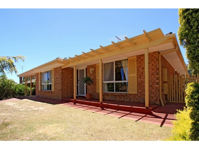 23 Banksia Rd, Aberfoyle Park SA 5159