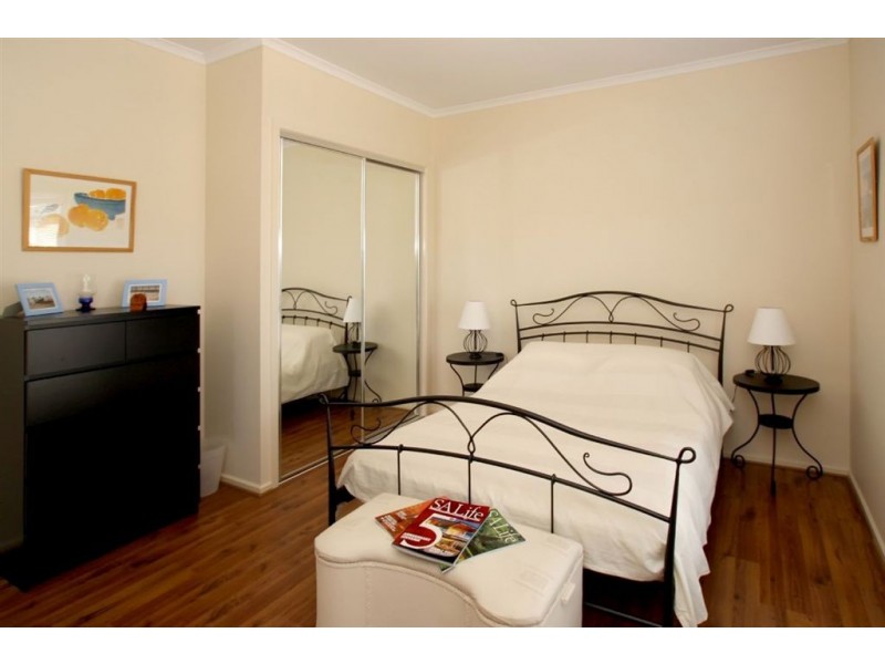 17 Evergreen Parade, Flagstaff Hill SA 5159