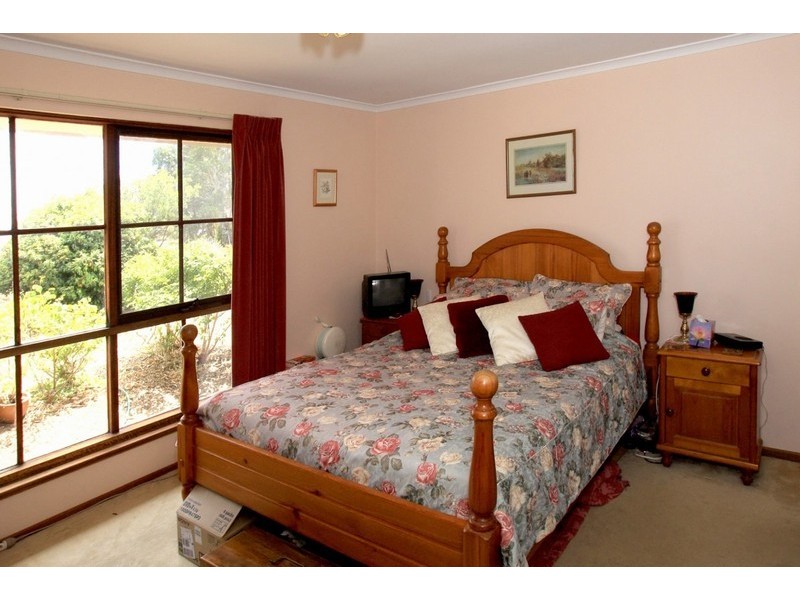 35 Seaview Drive, Happy Valley SA 5159