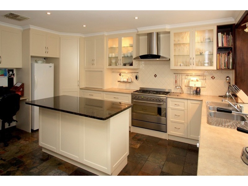 14 Pelham Street, Flagstaff Hill SA 5159