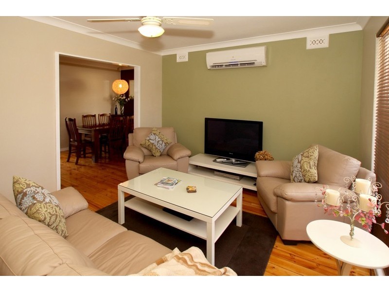 4 Regent Street, Morphett Vale SA 5162