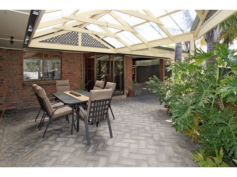 22 Kenihans Road, Reynella East SA 5161