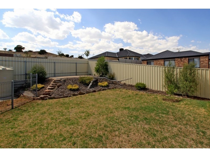 30 Antonio Street, Huntfield Heights SA 5163