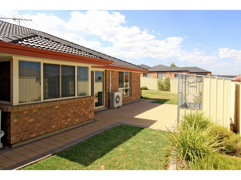 30 Antonio Street, Huntfield Heights SA 5163