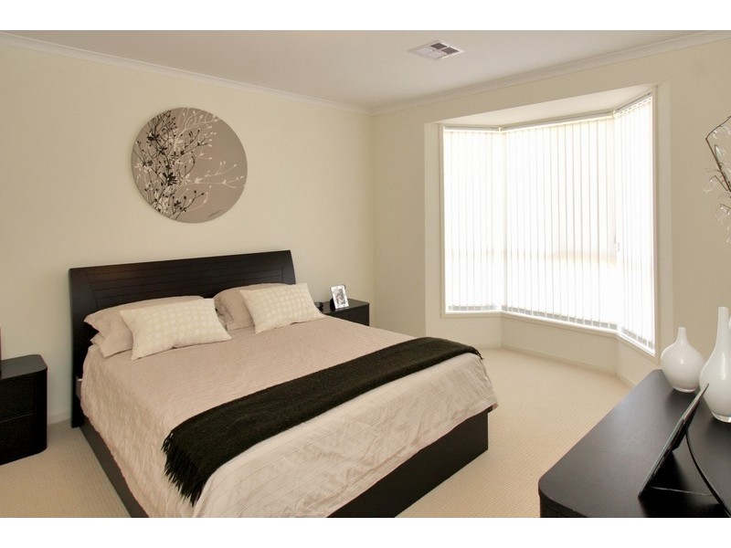 19 Fuschia Street, Huntfield Heights SA 5163