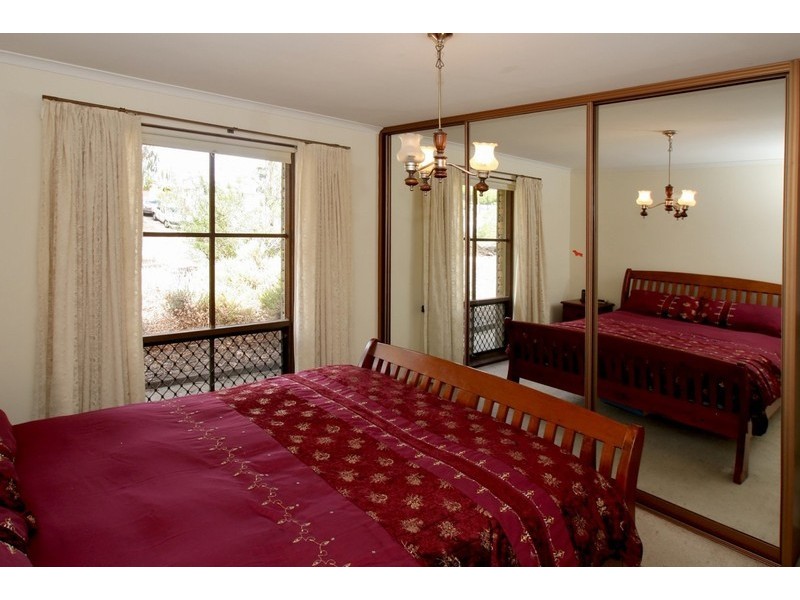 105 Sunnymeade Drive, Aberfoyle Park SA 5159